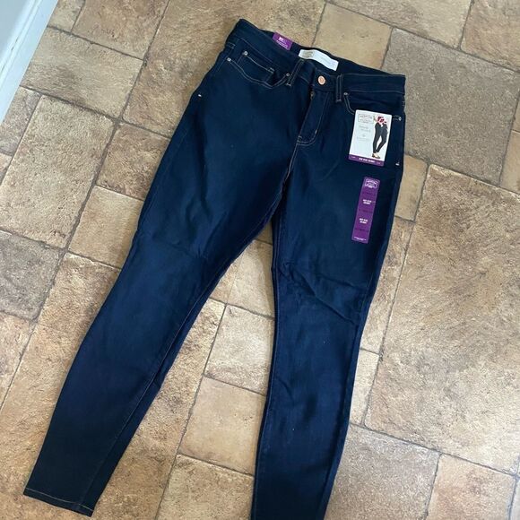 Levi’s Simply Stretch Mid Rise Skinny Jeans Sz 6/ 28 short NWT - Picture 7 of 7